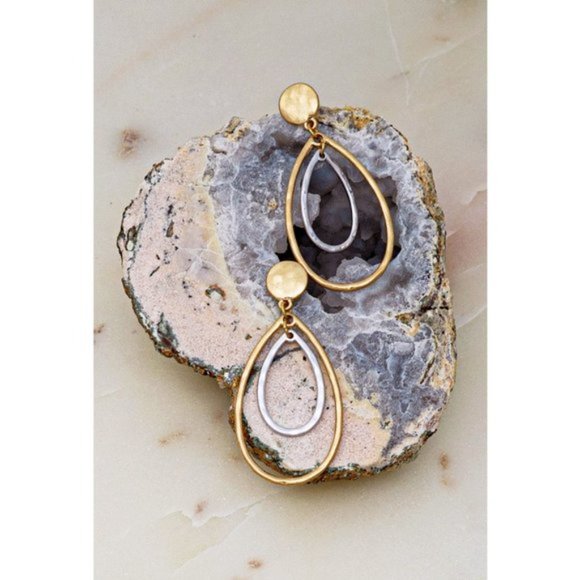 Gold Silver Mix Hammer Tear Drop Dangle Earring - Picture 5 of 6